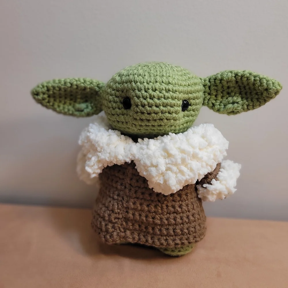 Amigurumi Baby Yoda Plushie 10" Handmade Crochet Animal Plush Grogu Alien Child - Picture 2 of 12